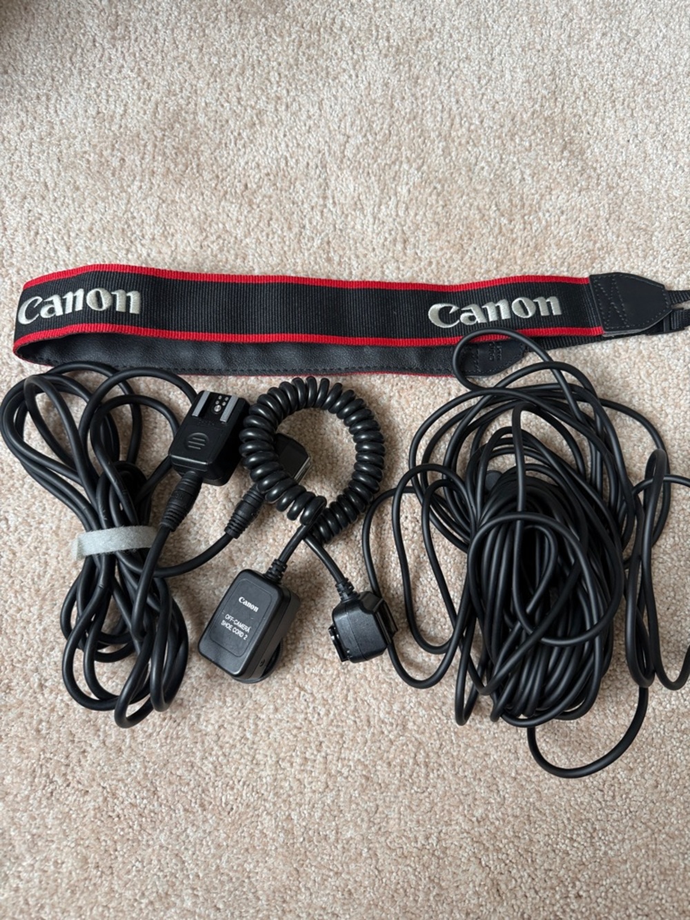 Canon Cables Bundle including Canon off camera shoe 2